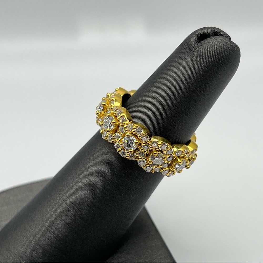 Diamond halo eternity